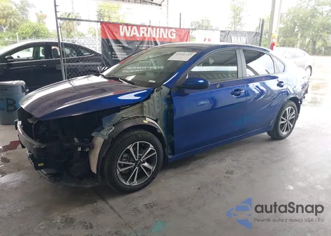 2023 Kia Forte Lxs z USA, uszkodzony, nr VIN 3KPF24AD5PE517955